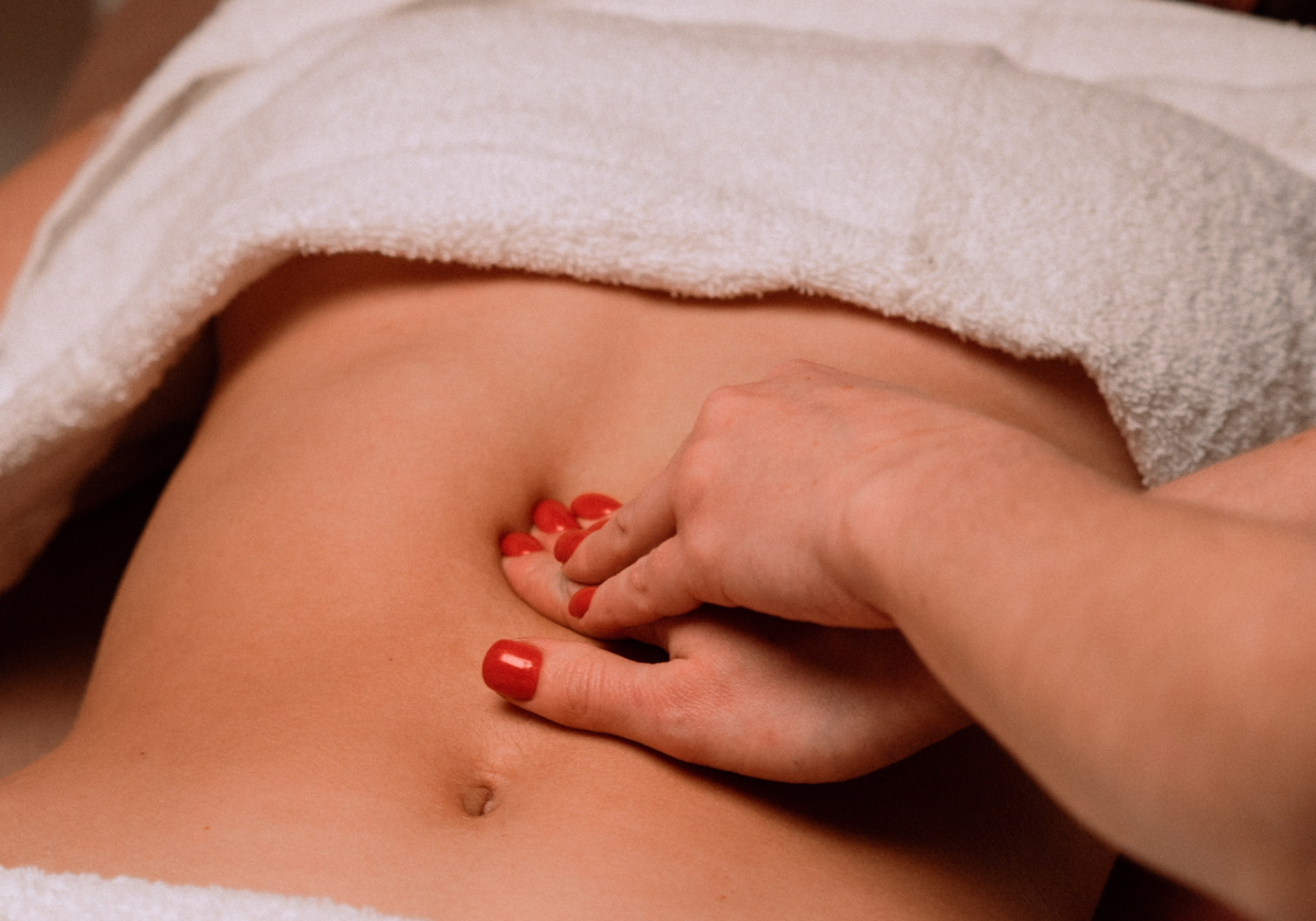 chineitsang%20massage%20ventre2%201200x840px